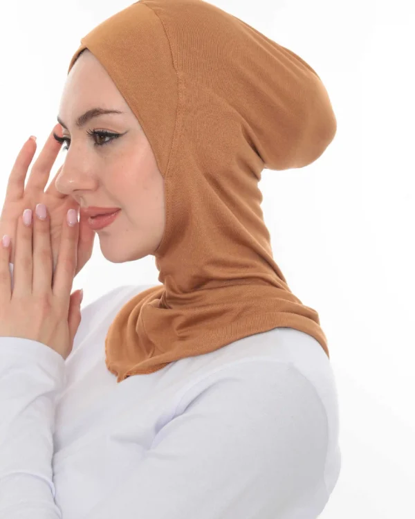 Full Coverage Caramel Crossover Turban – Soft & Elegant - Image 9