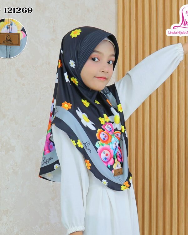 Girls' Instant Hijab -Style Khimar – Black Floral Print - Image 2